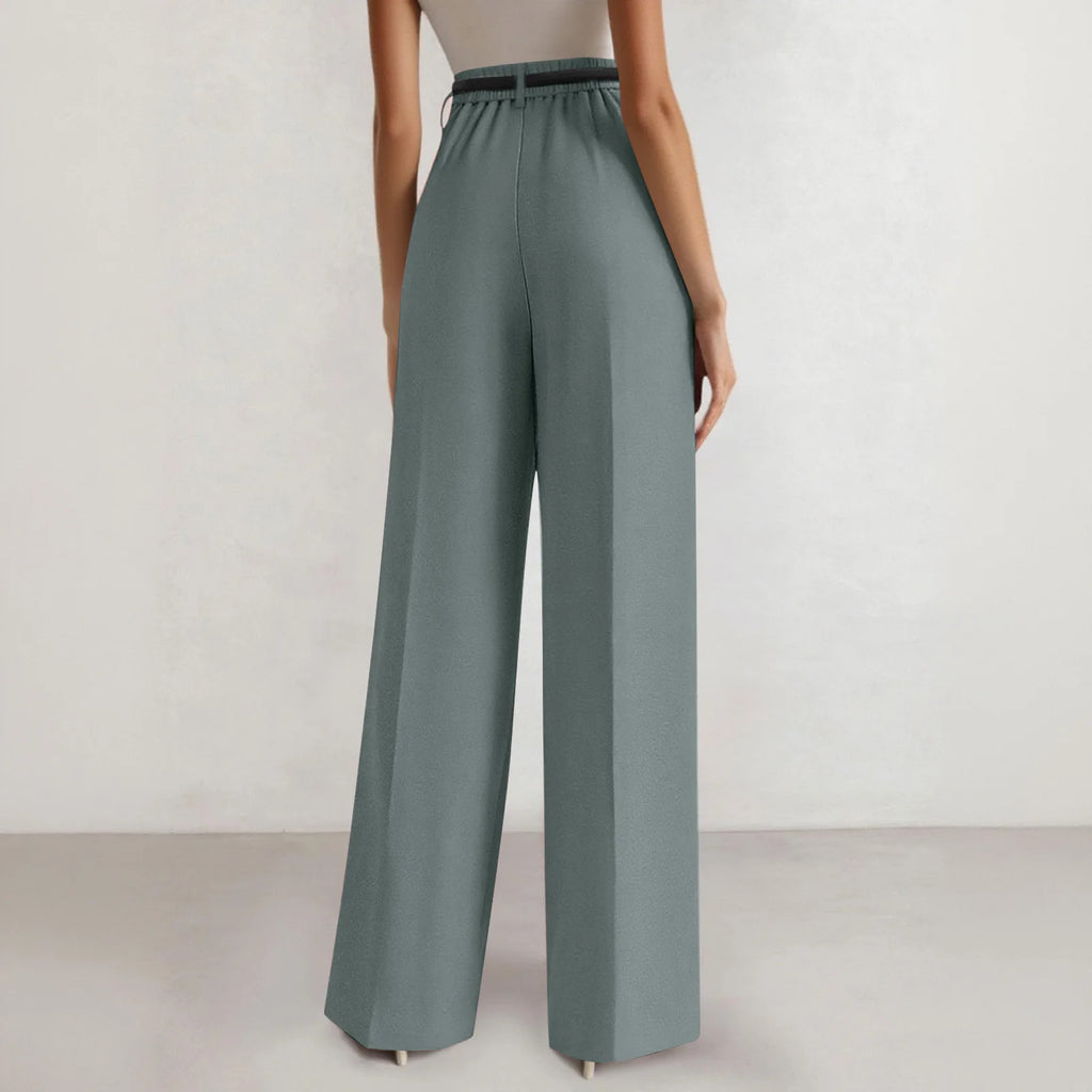Wide-leg trousers with a flowing drape Women's high-waisted pleated casual trousers Sleek versatile trousers for commuting